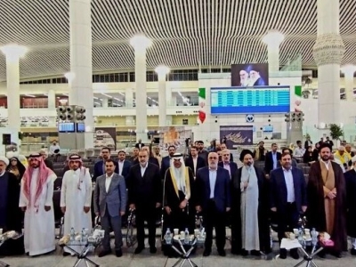 نخستین گروه زائران عمره راهی عربستان شدند