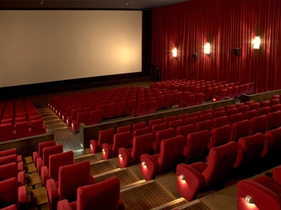 افت ۷۵ درصدی فروش سینماها در غیاب کمدی‌ها