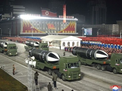 رونمایی کره شمالی از موشک بالستیک جدید