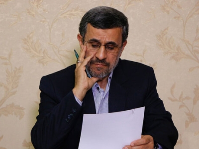 احمدی‌نژاد در نامه‌ای به روحانی: جلوی وقوع جنگ را بگیرید