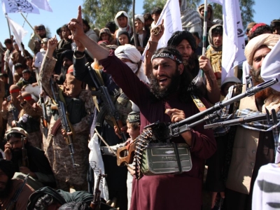 گزارش منابع پاکستانی از درگیری طالبان و جیش العدل در افغانستان