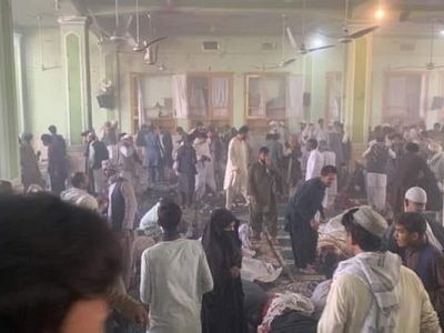 انتقال مجروحان حادثه مسجد فاطمیه قندهار به ایران+فیلم
