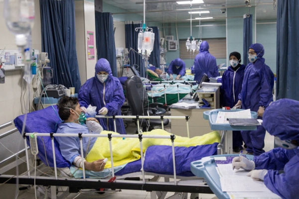 ۳۰۰ بیمار کرونایی در تهران منتظر تخت خالی/ پایتخت باید تعطیل شود