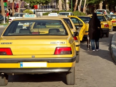 فضای راننده تاکسی از مسافران در تهران تفکیک می شود