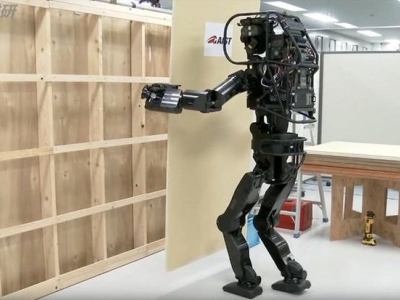 تبدیل ربات به کارگر ساختمانی