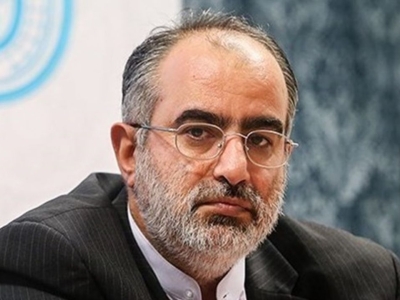 واکنش حسام‌الدین آشنا به تهدید هواپیمای ایران توسط جنگنده آمریکایی