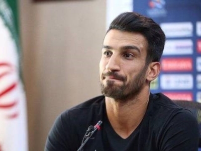 حسین ماهینی از فوتبال خداحافظی کرد