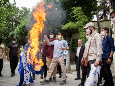 (تصاویر) تجمع اعتراضی مقابل سفارت ارمنستان در تهران