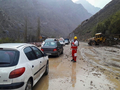 گزارش بارندگی در جاده‌های ۱۲ استان