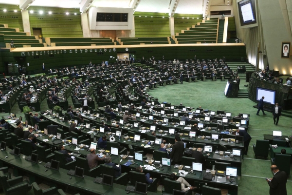 هفت وزیر روحانی به مجلس می‌روند