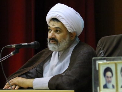  هویت انقلاب و نظام جمهوری اسلامی مبارزه با استکبار است