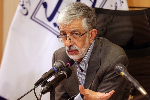 حدادعادل از ردصلاحیت احمدی‌نژاد در ١٤٠٠ خبر داد