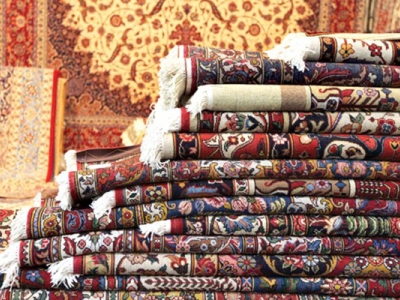 کاهش قیمت فرش دستباف ایرانی به دلیل مازاد عرضه