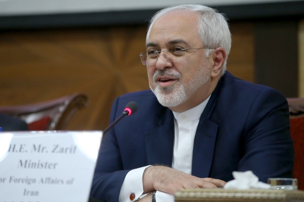 ظریف در برنامه‌ای آنلاین در دانشگاه تهران سخنرانی می‌کند