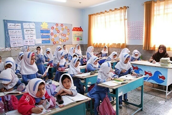 تصاویر: ضدعفونی کردن مدارس پیش از فعالیت مجدد - قم