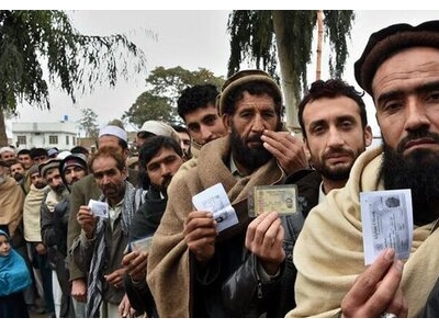 تاکید سازمان ملل بر کمک به همسایگان افغانستان برای واکسیناسیون آوارگان