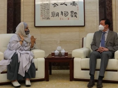 دیدار سفیر چین در تهران با نرگس آبیار 