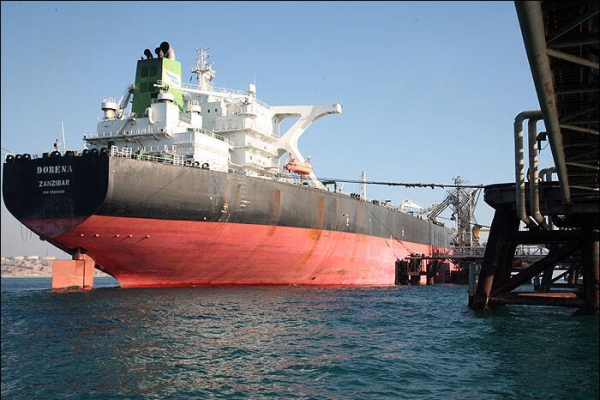 درخواست آمریکا از پاکستان برای توقیف یک کشتی ایرانی حامل نفت