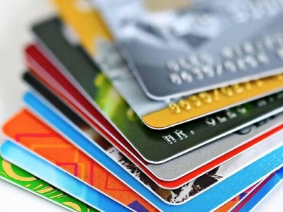 کارت‌های اعتباری و یارانه‌ای تا پایان سال آماده می‌شوند