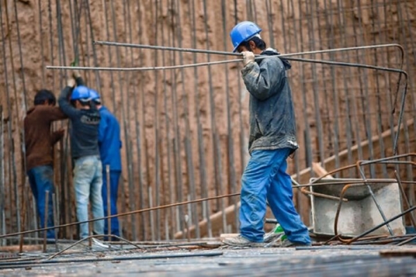 کارگران سال سختی برای تعیین سبد معیشت دارند