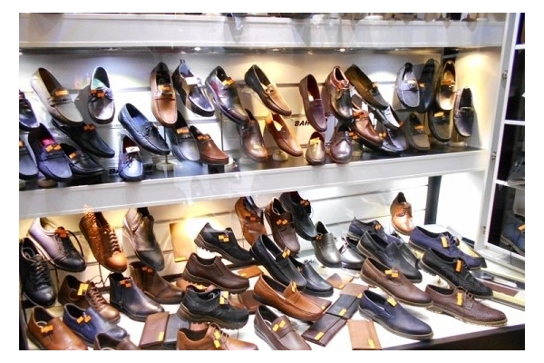 مصرف سالانه بیش از ۲۰۰ میلیون جفت کفش توسط ایرانی ها