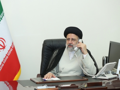 گفت‌وگوی تلفنی آیت‌الله رئیسی با دو جانباز مدافع امنیت پاکدشتی