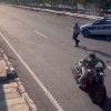 واکنش پلیس به ویدیوی پرتاب باتوم از سوی مامور راهور+فیلم