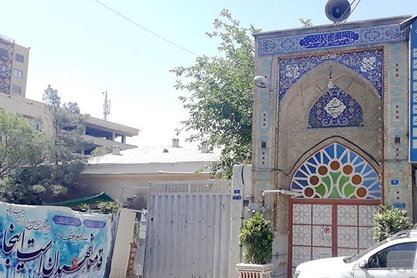 انتقادها از بازگشایی خانقاه مرکزی فرقه دراویش گنابادی در تهران