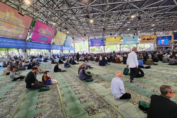 دهن کجی ستاد نماز جمعه تهران به افکار عمومی/تیر خلاص به نماز جمعه