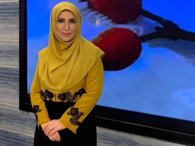 مجری تلویزیون بعد از مهاجرت کشف حجاب کرد