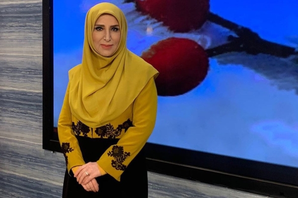 مجری تلویزیون بعد از مهاجرت کشف حجاب کرد