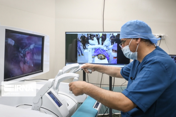 «ربات جراح سینا» به اندونزی اهدا نشده، بلکه صادر شده است