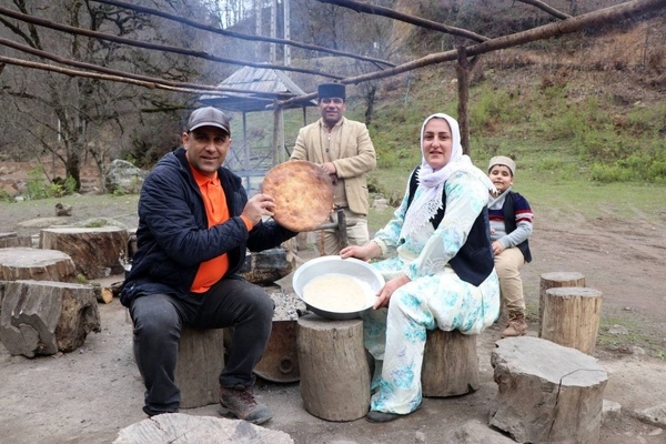 مجموعه «خوراک‌های ایرانی» در شبکه مستند