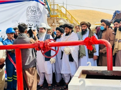 طالبان از آغاز استخراج نفت در افغانستان خبر داد