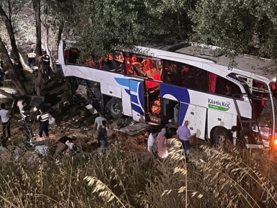 سقوط یک اتوبوس به دره در ترکیه با ۱۲ کشته و ۱۹ مجروح