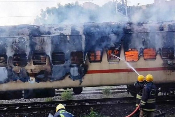 یک فنجان چای در هند مسافران قطار را به کام مرگ کشید