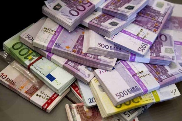 بازگرداندن ۸۳۶ هزار یورو ارز دولتی به خزانه بیت المال