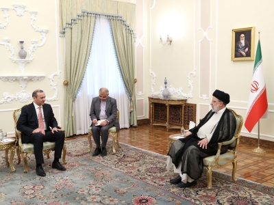 موضع ایران حل مسائل جمهوری آذربایجان و ارمنستان از طریق گفتگو است