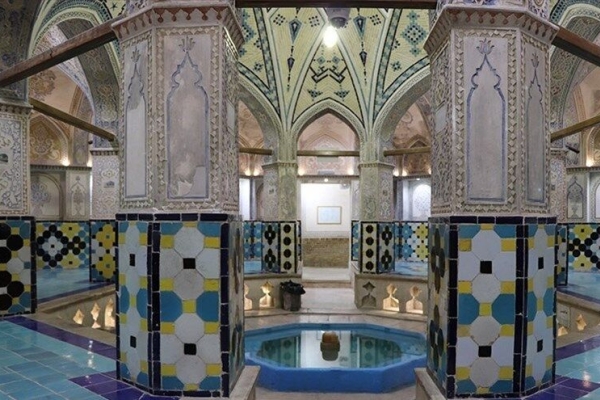 حمام تاریخی روستای قبادبزن شهرستان کهک مرمت شد
