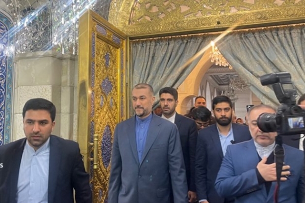 حضور وزیر امور خارجه در حرم حضرت رقیه و حضرت زینب (س)+تصاویر