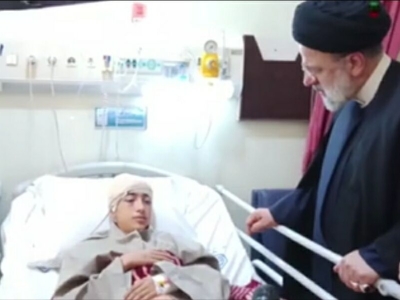 عیادت رئیسی از مجروحان حادثه تروریستی کرمان
