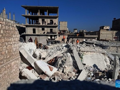 ریزش مرگبار ساختمان در حلب سوریه با 16 کشته+عکس