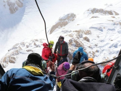 انتقال پیکر کوهنورد کرمانشاهی از ارتفاعات پرآو پس از 8 روز