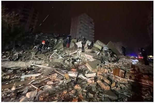 تعداد جانباختگان زلزله ترکیه به ۷۷ نفر رسید