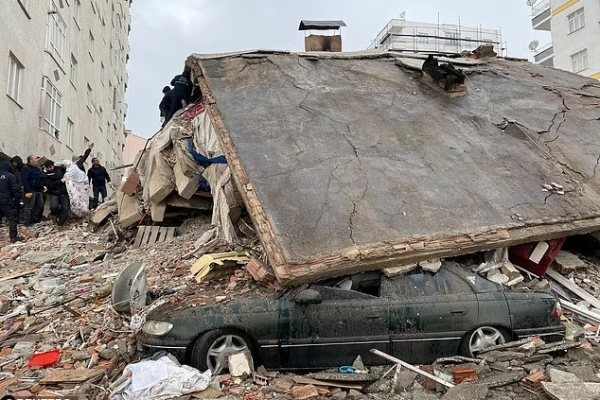 شمار قربانیان زلزله در ترکیه از ۳۸ هزار نفر فراتر رفت