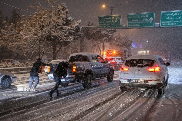 شرایط رانندگی در روزهای برفی