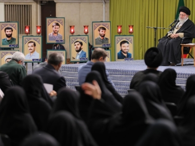 رهبر معظم انقلاب: انقلاب اسلامی کشور را از سقوط مطلق نجات داد