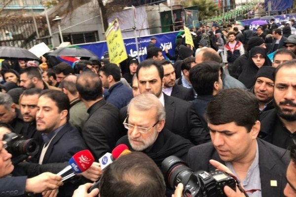 لاریجانی: ملت ایران می‌خواهد مشکلات داخلی و خارجی را خودش حل کند