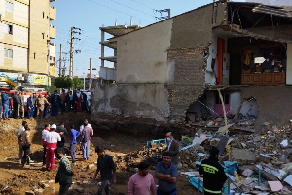 تخریب یک مدرسه در علی‌آبادکتول/15 معلم و دانش آموز زخمی شدند