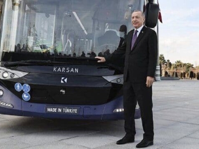 اردوغان با اتوبوس الکتریکی بدون راننده به جلسه هیئت دولت رفت